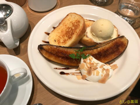 横浜タカシマヤ Cafe de CHAYA で フレンチトースト