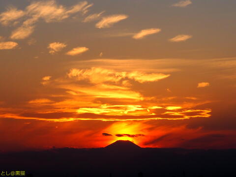 夕焼けが富士山と重なってきれぃだったょ